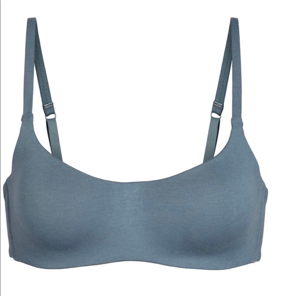 SKIMS MOLDED BRA 38C Kyanite